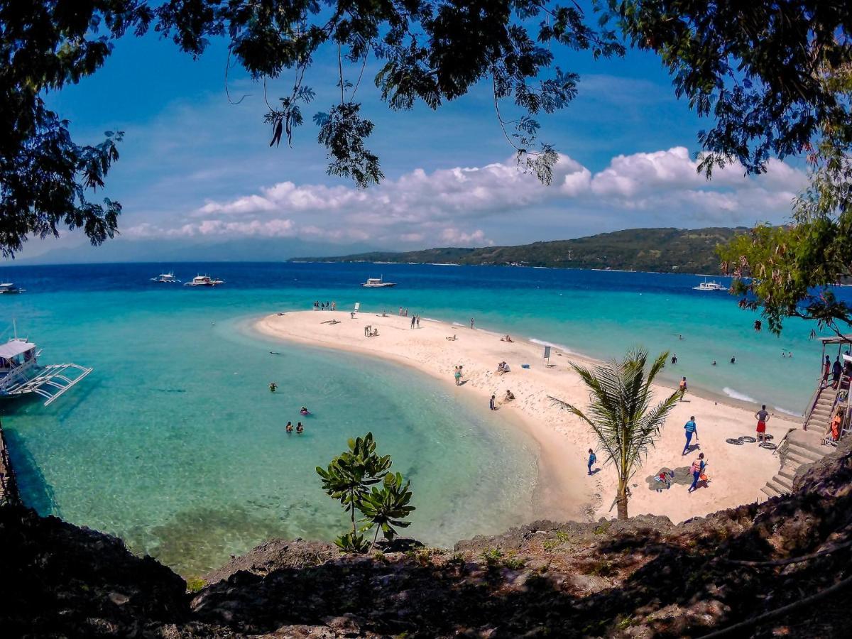 Sharky Hostel Oslob Εξωτερικό φωτογραφία